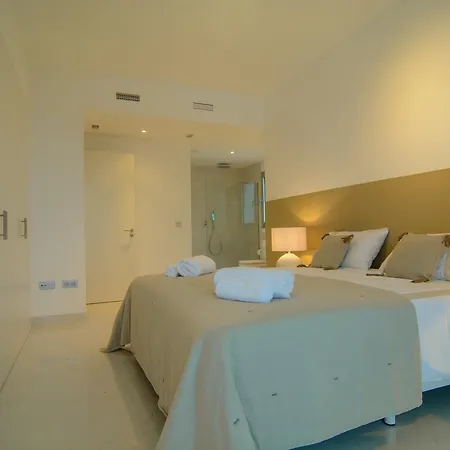 Belaire 4 Bedroom Apartman Estepona