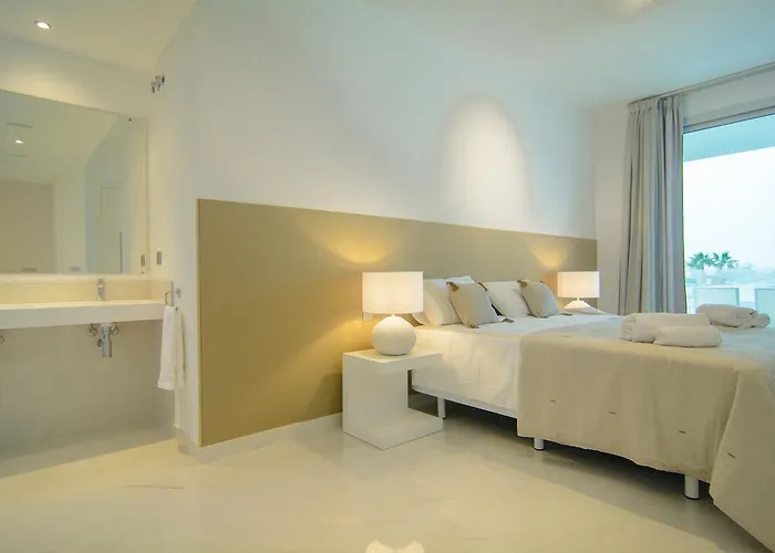 Appartement Belaire 4 Bedroom *