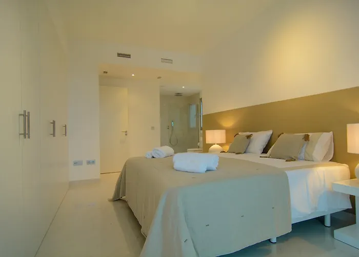 Belaire 4 Bedroom Appartement Estepona